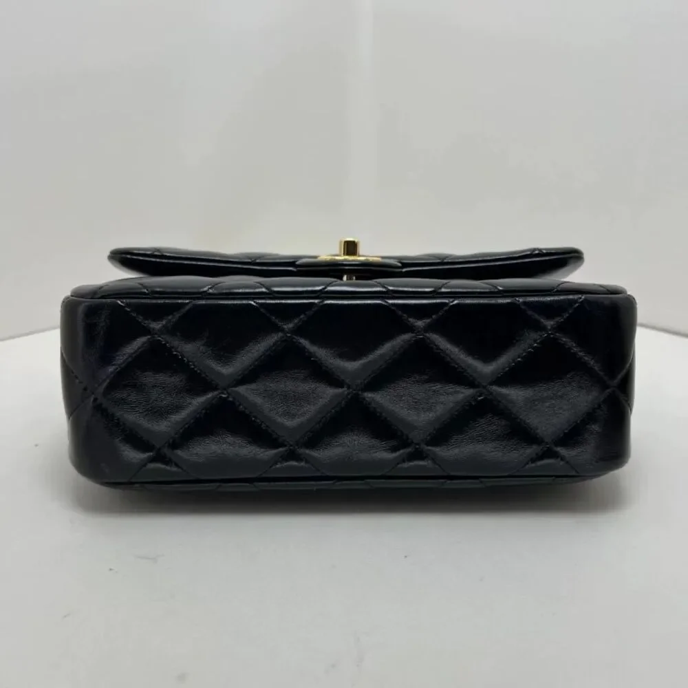 CHANEL brand color